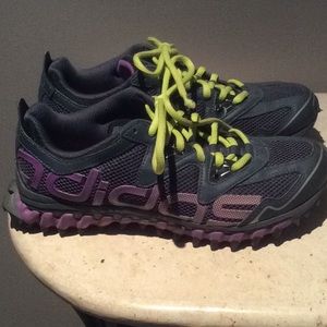 Running shoes